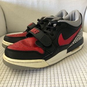 Boys Nike Jordan sneakers shoes red black gray size 7Y